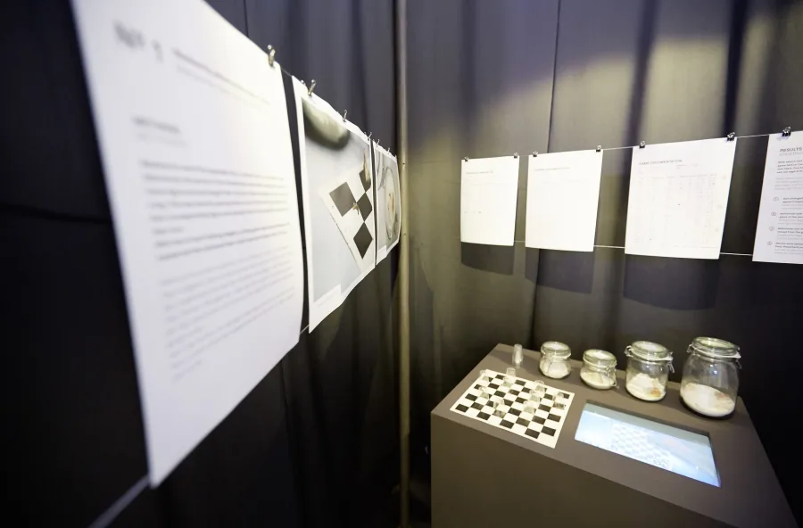 Joan Carles Balleste, Solmaz Farhang, Sebastian Kienzl, Stefanie Koemeda, ARBITRARY HYPOTHESES, 2013. Photo © Peter Kainz / faksimile digital