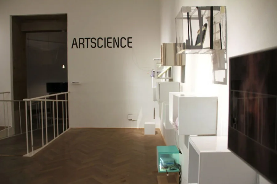 Art & Science students, Here and There. ‘Experiences from On-site Research’ 2012. Photo © Virgil Widrich