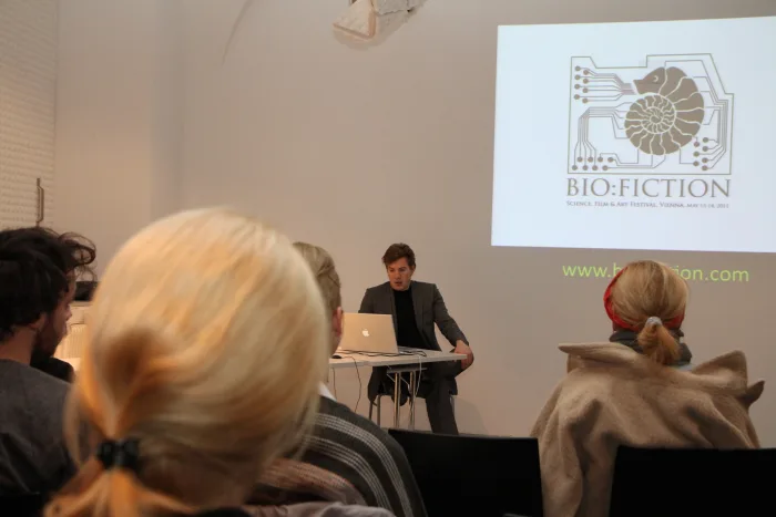 JOUR FIXE with Markus Schmidt. Photo © Art & Science Visualisation