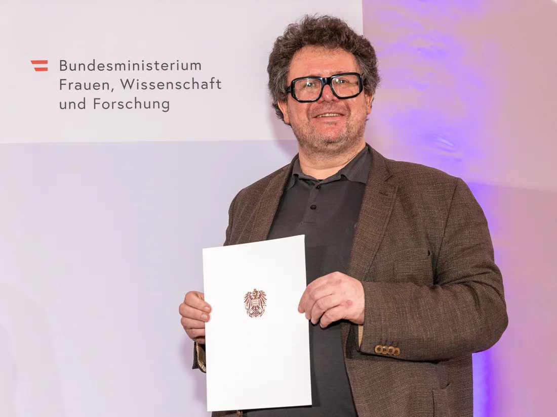 Martin Reinhart Received the Award of Excellence 2025