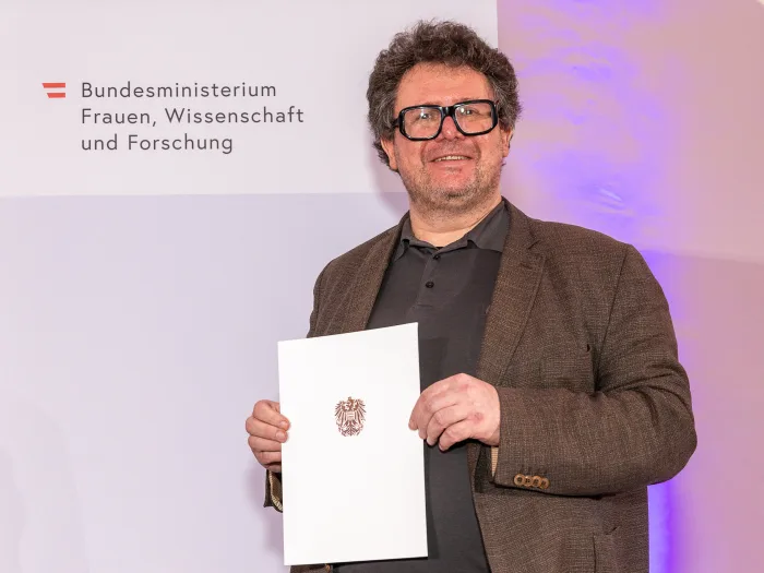 Martin Reinhart Received the Award of Excellence 2025