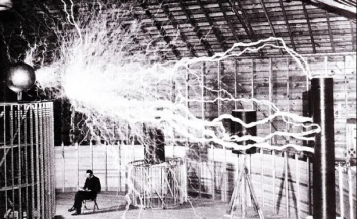 Nikola Tesla and the crucial experiment