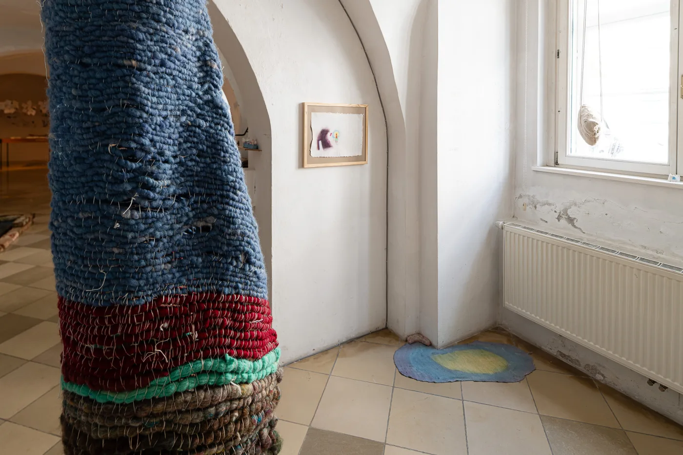 remember you have a body, remember you live in a city Exhibitions are Not Books: viewing and making as an A/R/Tographer