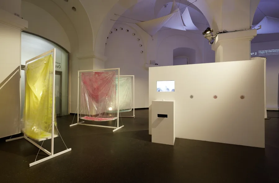 Maria Christina Hilber, Max Kropitz, Zahra Shahabi, Sergio Valenzuela, SCHWITZ, 2013. Photo © Peter Kainz / faksimile digital