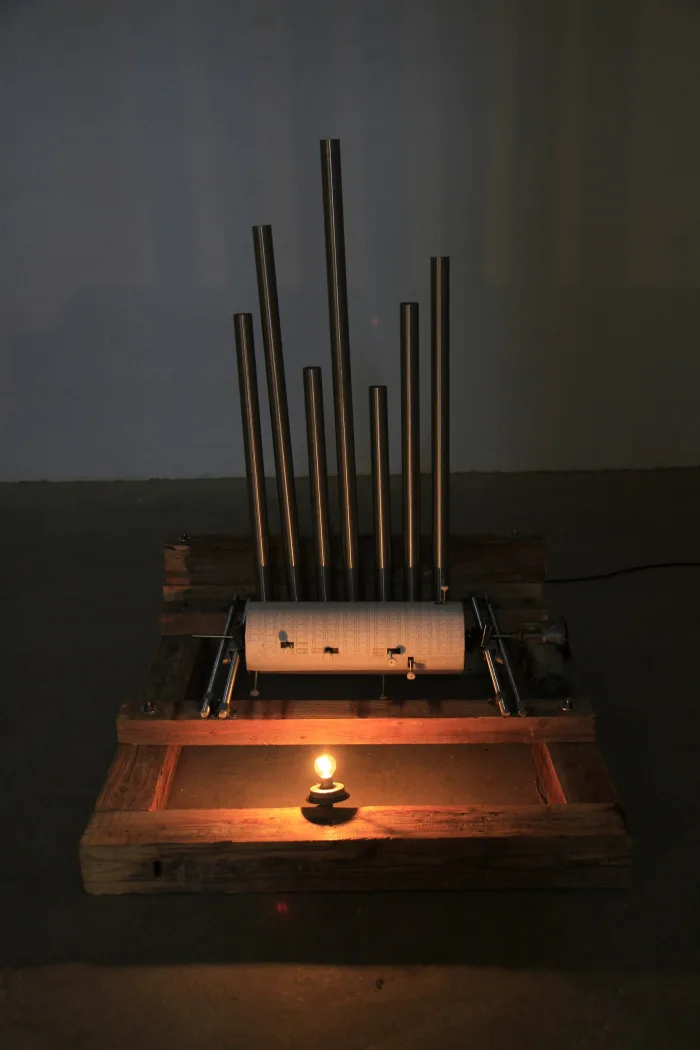 The sound of silence, sektor 33, composition upon the zentralfriedhof