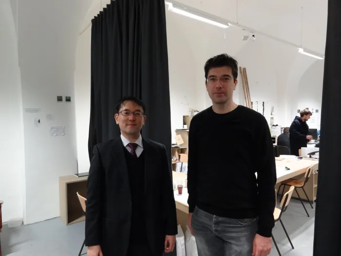 Manabu TASHIRO at the Artscience Studio of the University of Applied Arts, Vienna, 1 December 2011