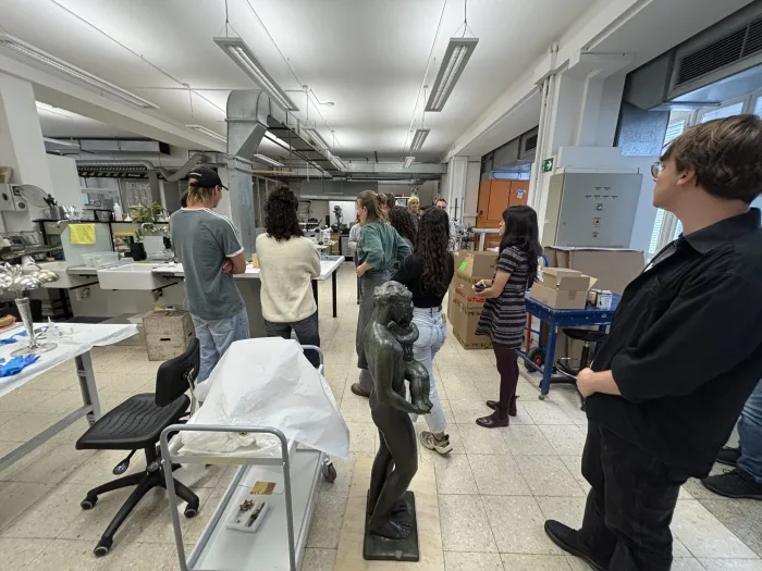 Visit Institute of Conservation - Photos by Martin Reinhart