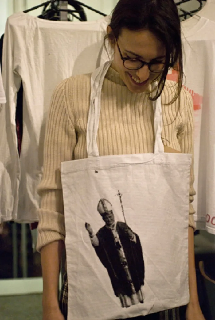 XMAS MARKET, in context of HUFAK Offspace, 16 December 2011 — Zahra Shahabi Sirjani